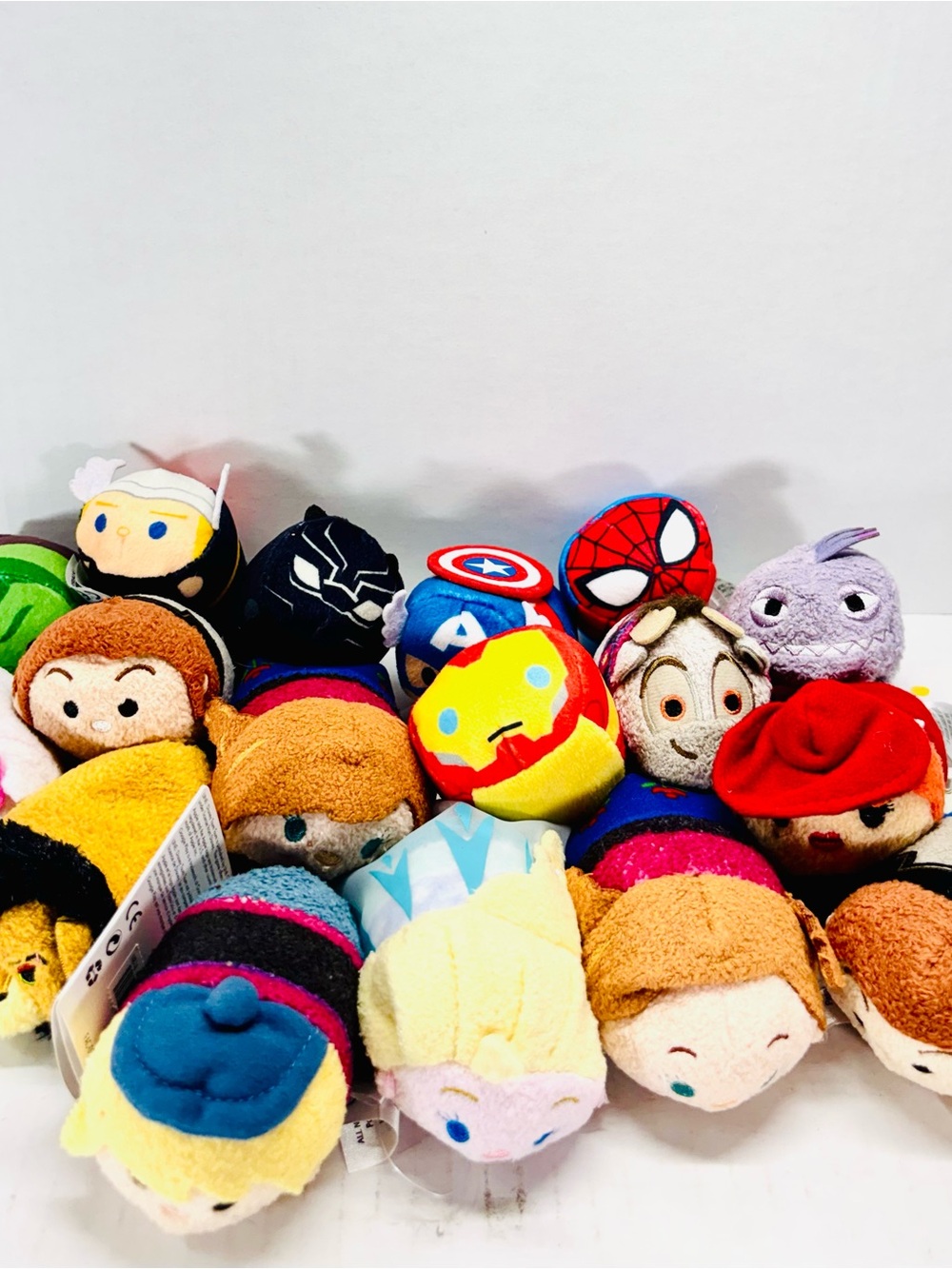 Disney Tsum Tsum Marvel Avengers, Frozen, & Lion King Lot Of  17 PCs Total